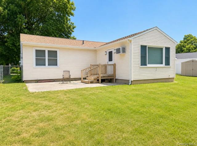 14 Shorehaven Boulevard Property Photo 12