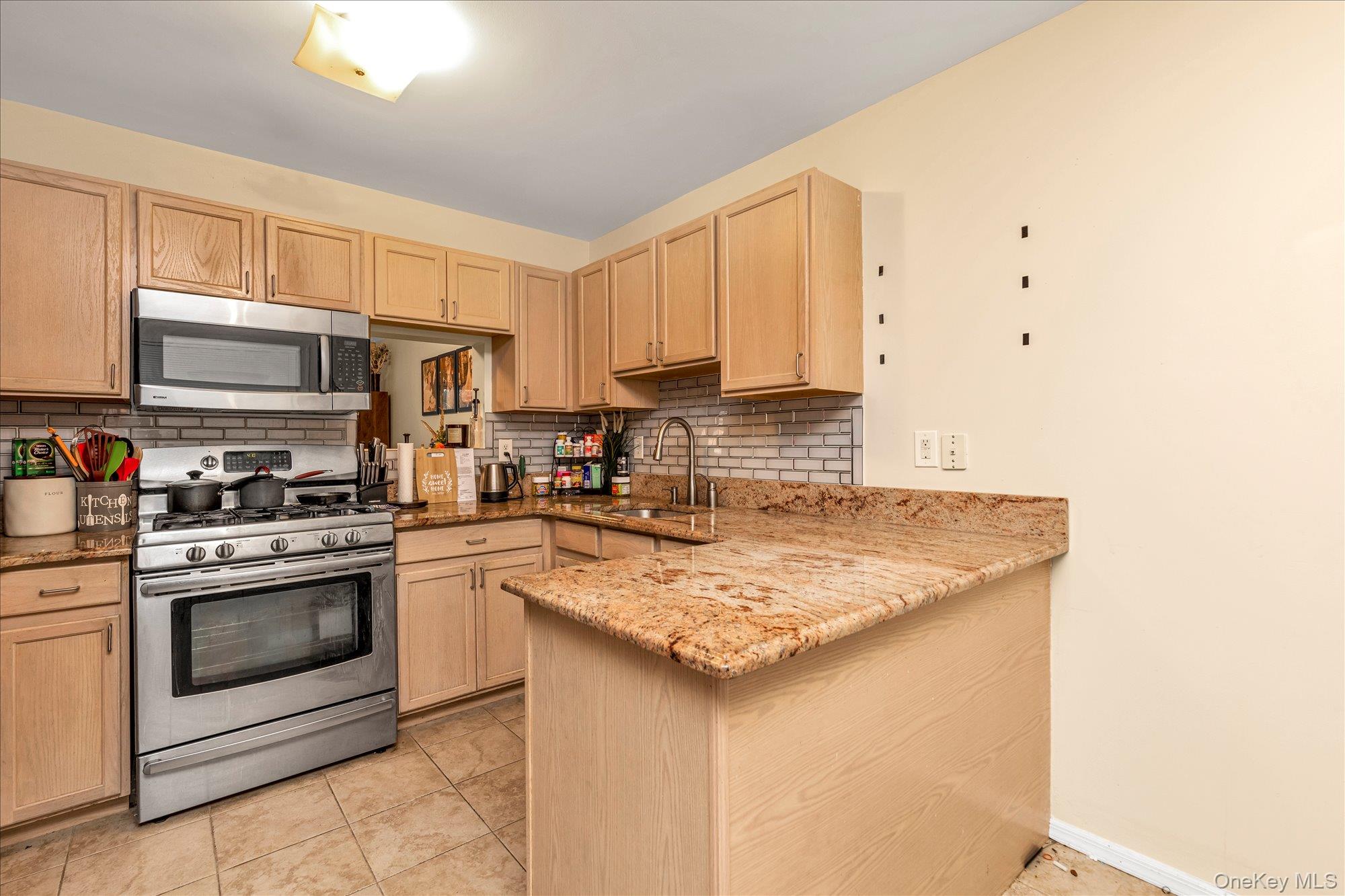 1027 Jerusalem Avenue 121 Property Photo 6