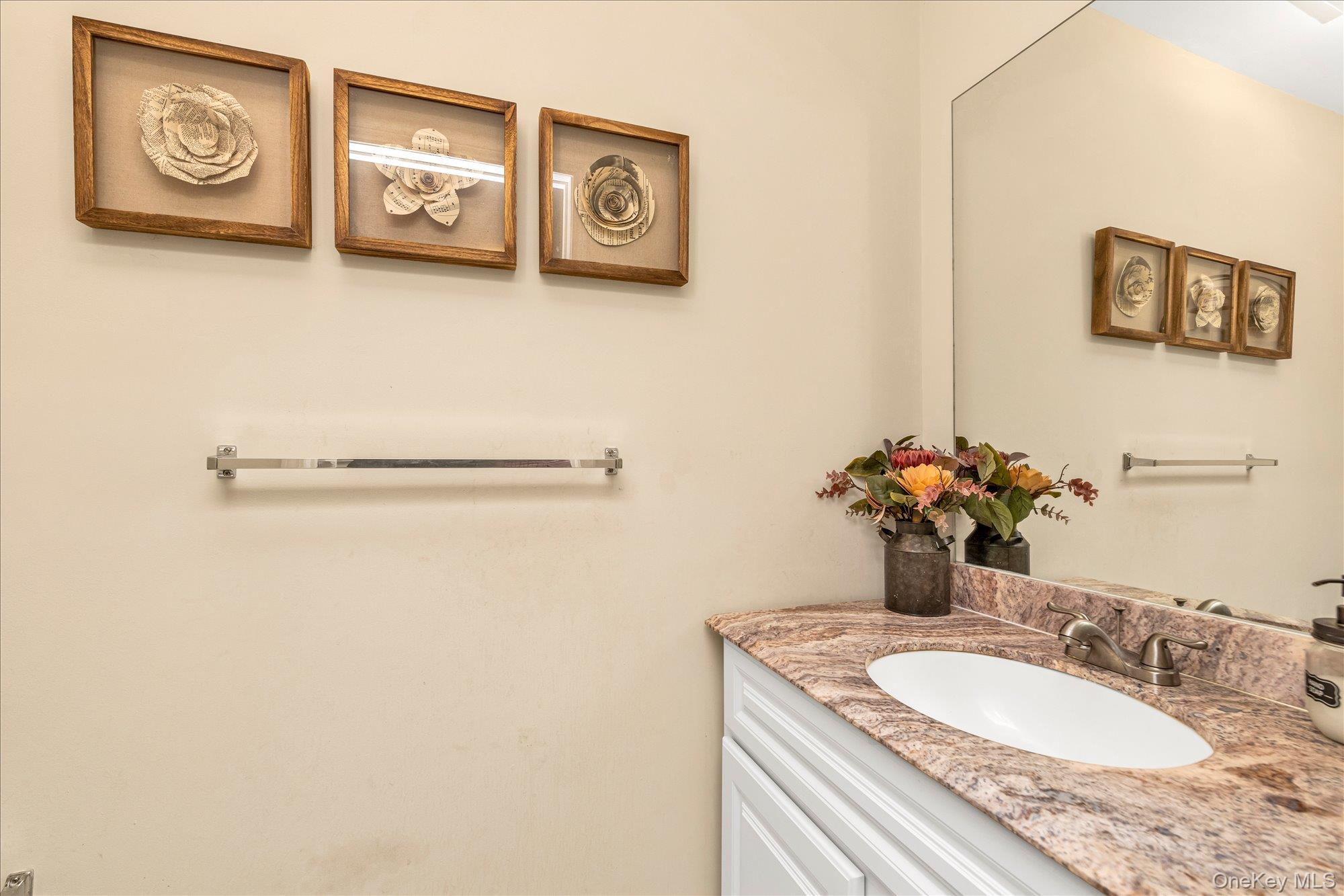 1027 Jerusalem Avenue 121 Property Photo 9