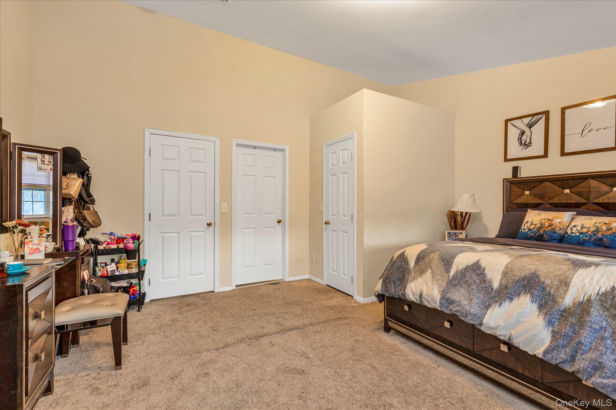 1027 Jerusalem Avenue 121 Property Photo 11