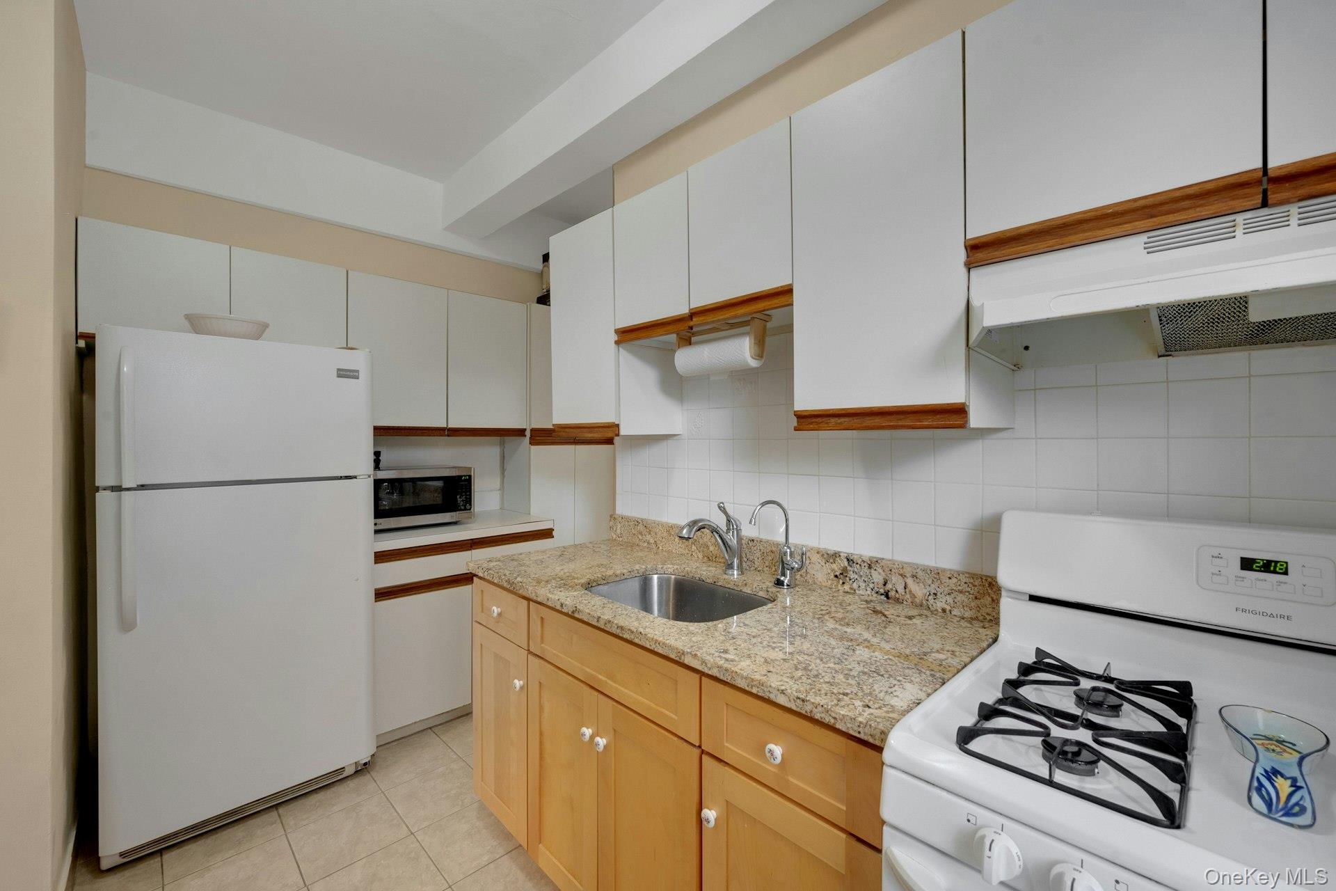 1 Remsen Road 1f Property Photo 14