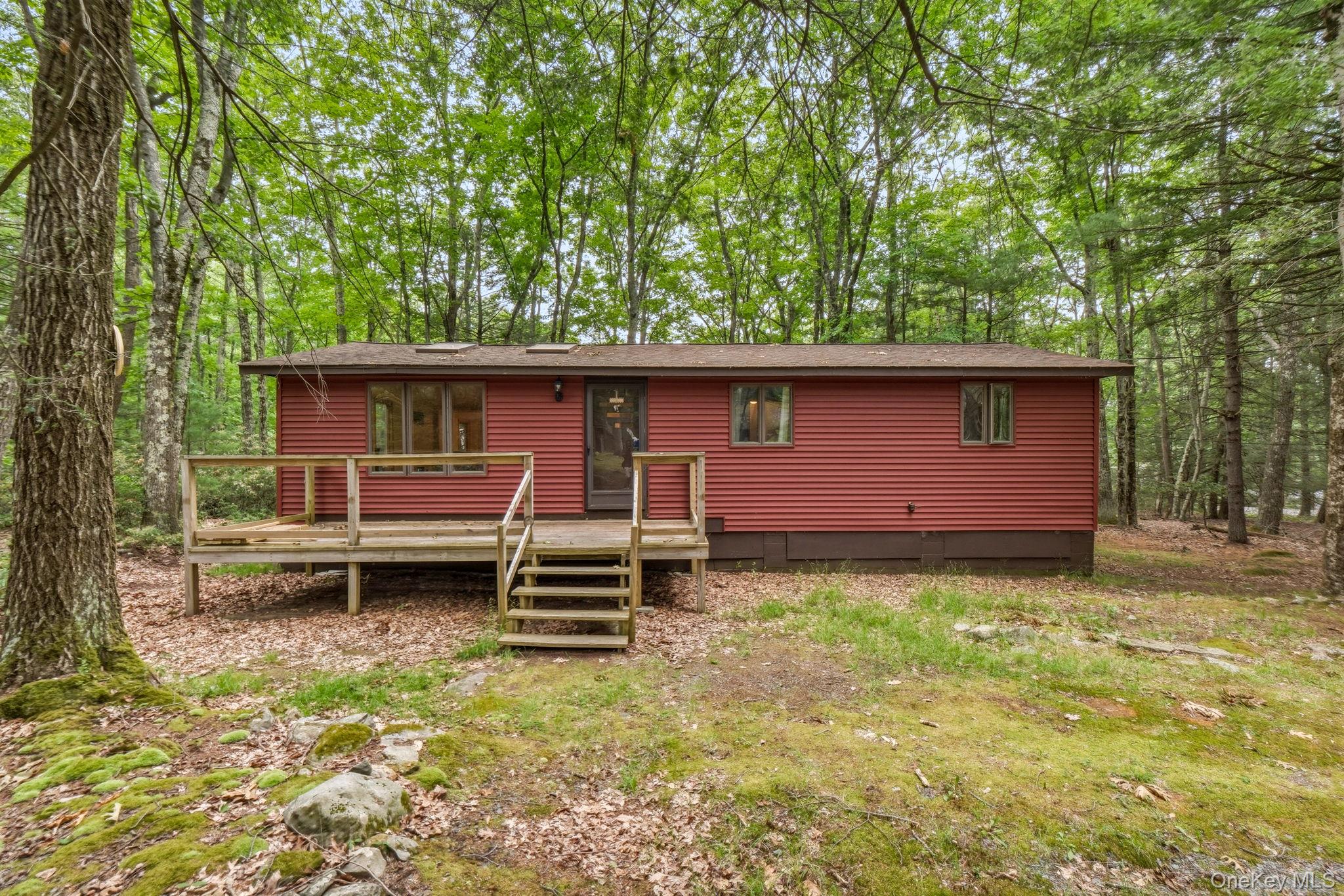 315 S Shore Drive Property Photo 1