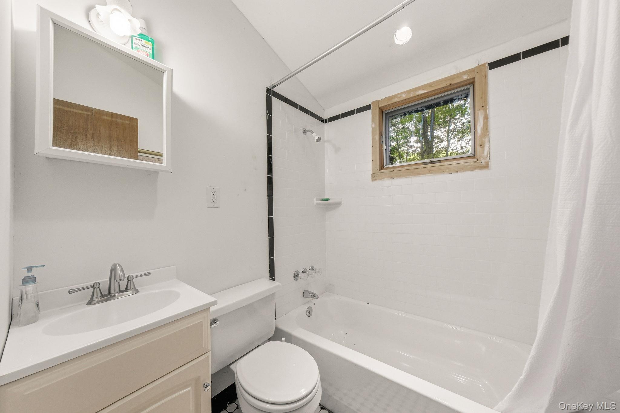 315 S Shore Drive Property Photo 13