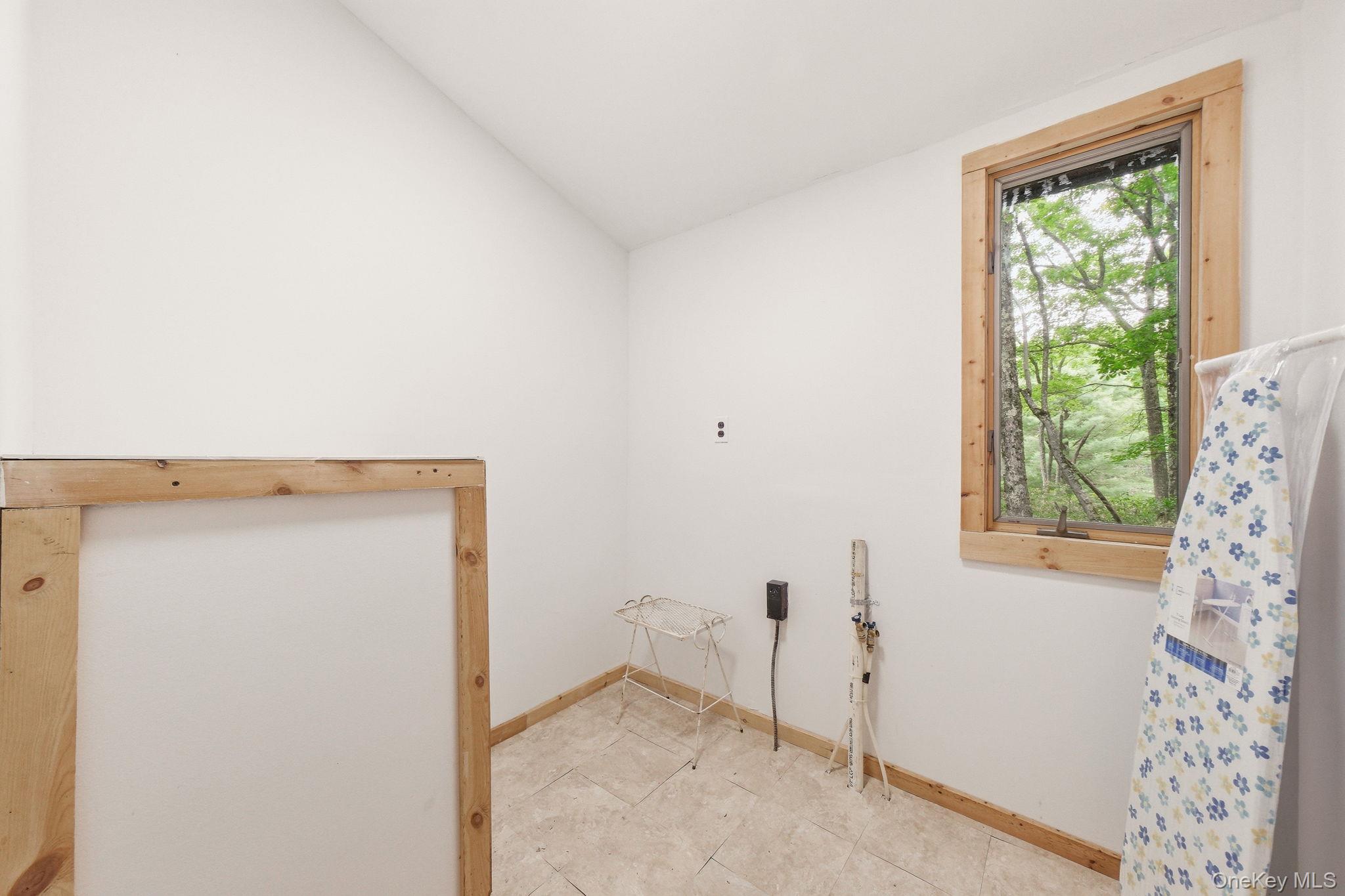 315 S Shore Drive Property Photo 14
