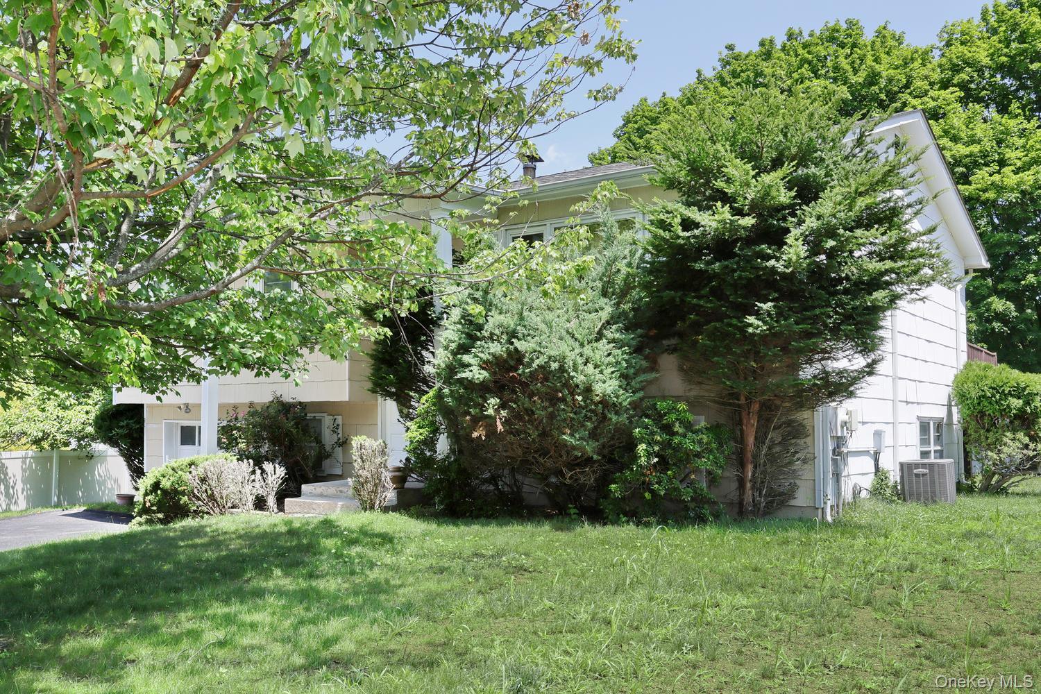 20 Woodridge Drive Property Photo 2