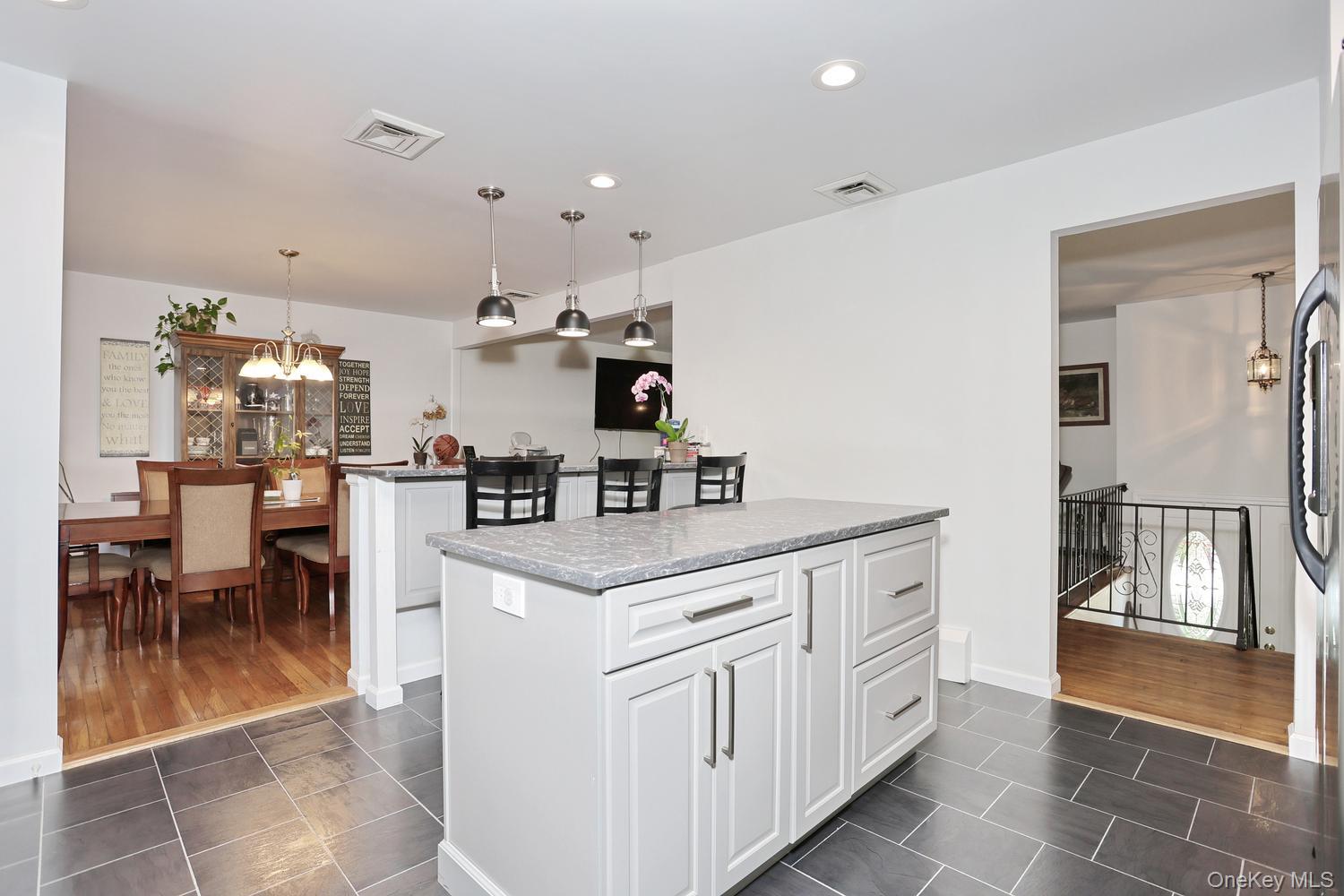 20 Woodridge Drive Property Photo 16