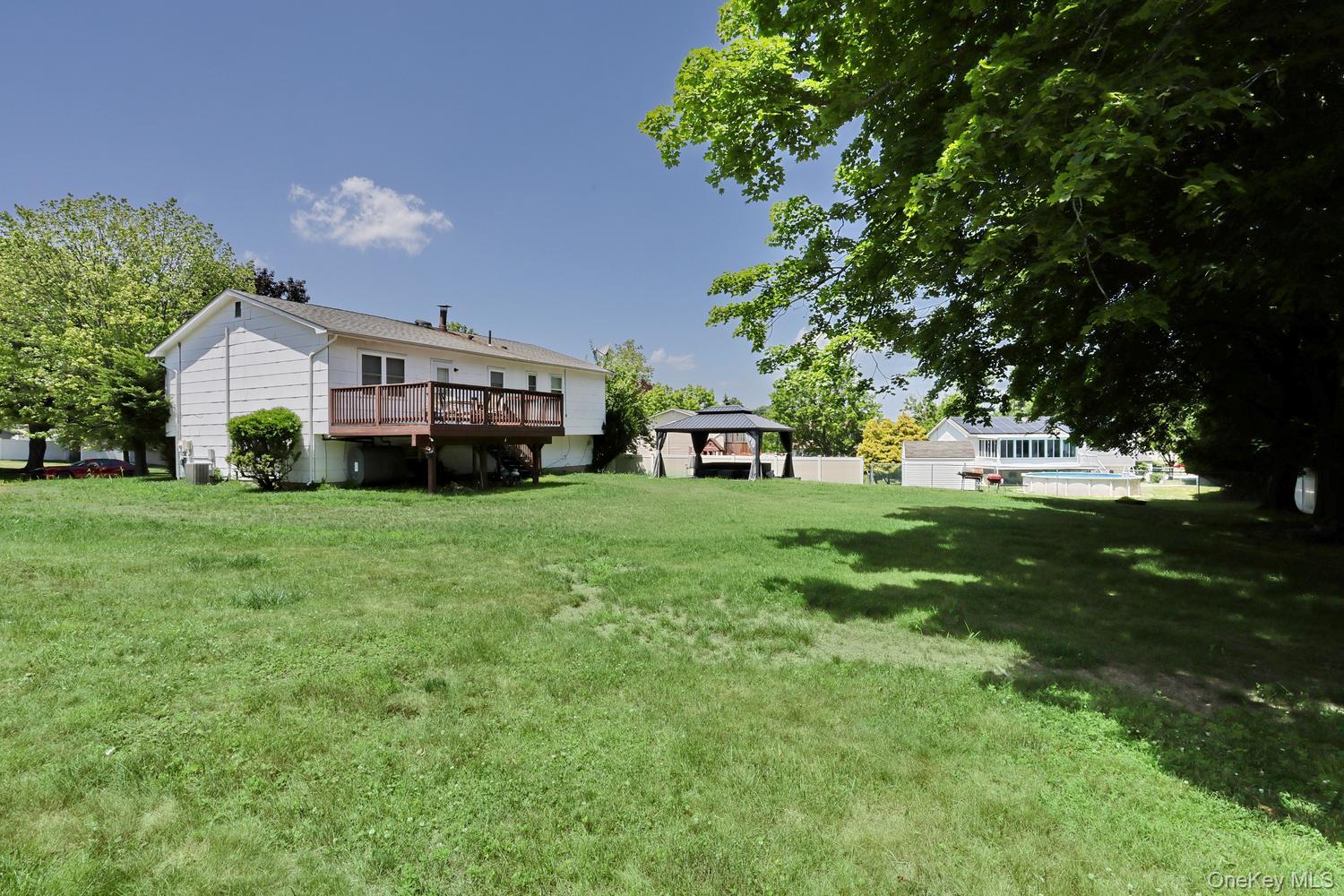 20 Woodridge Drive Property Photo 34