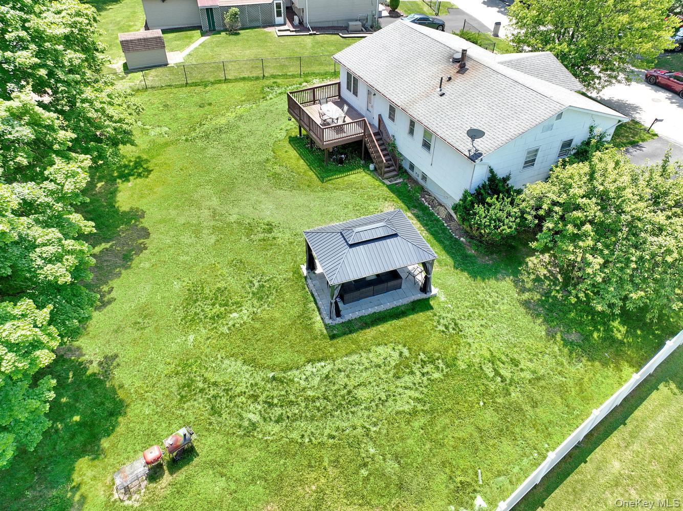 20 Woodridge Drive Property Photo 43
