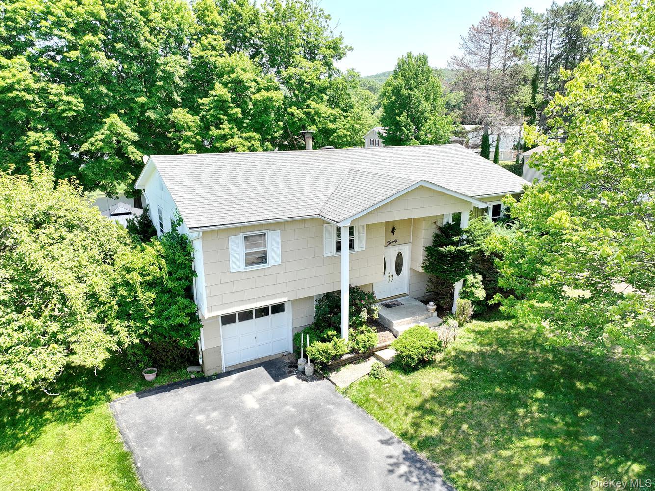 20 Woodridge Drive Property Photo 45