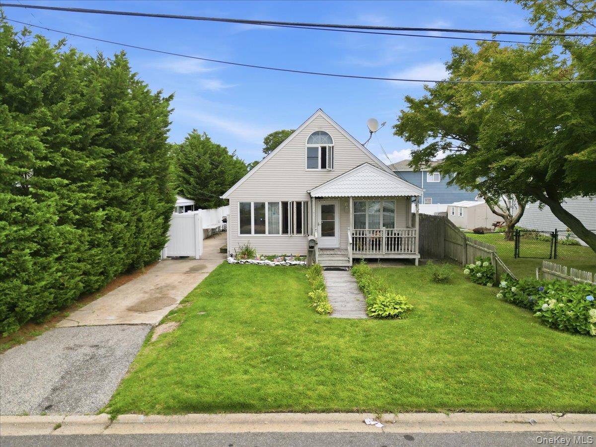95 E Riviera Drive Property Photo 2