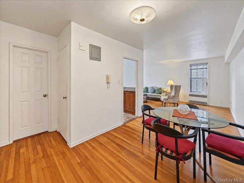 64-00 Saunders Street 5-c Property Photo 7