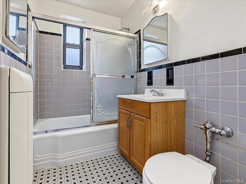 64-00 Saunders Street 5-c Property Photo 13