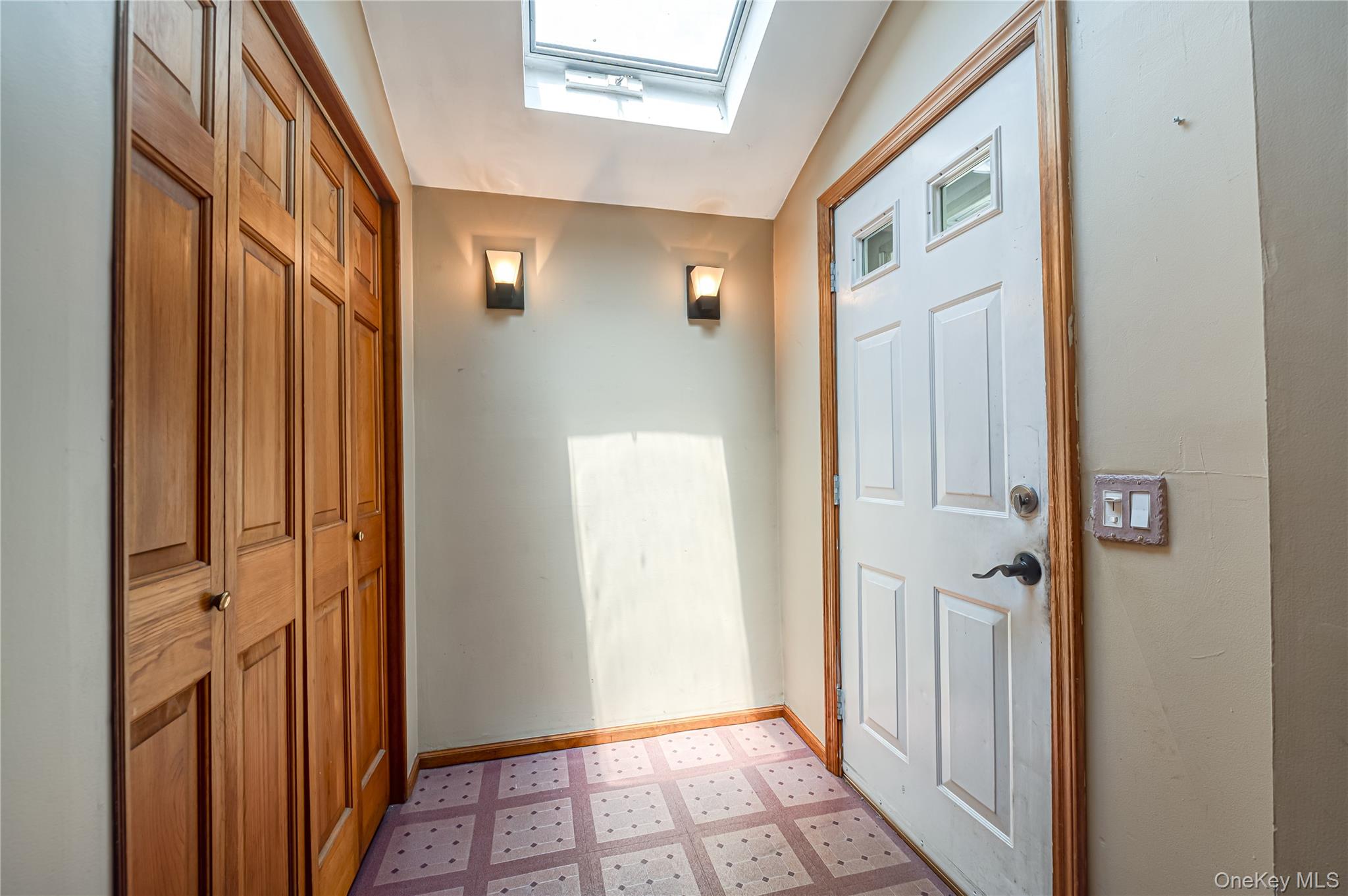 118 Tamarack Street Property Photo 5