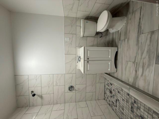 253 Eldert Street #3 Property Photo 3