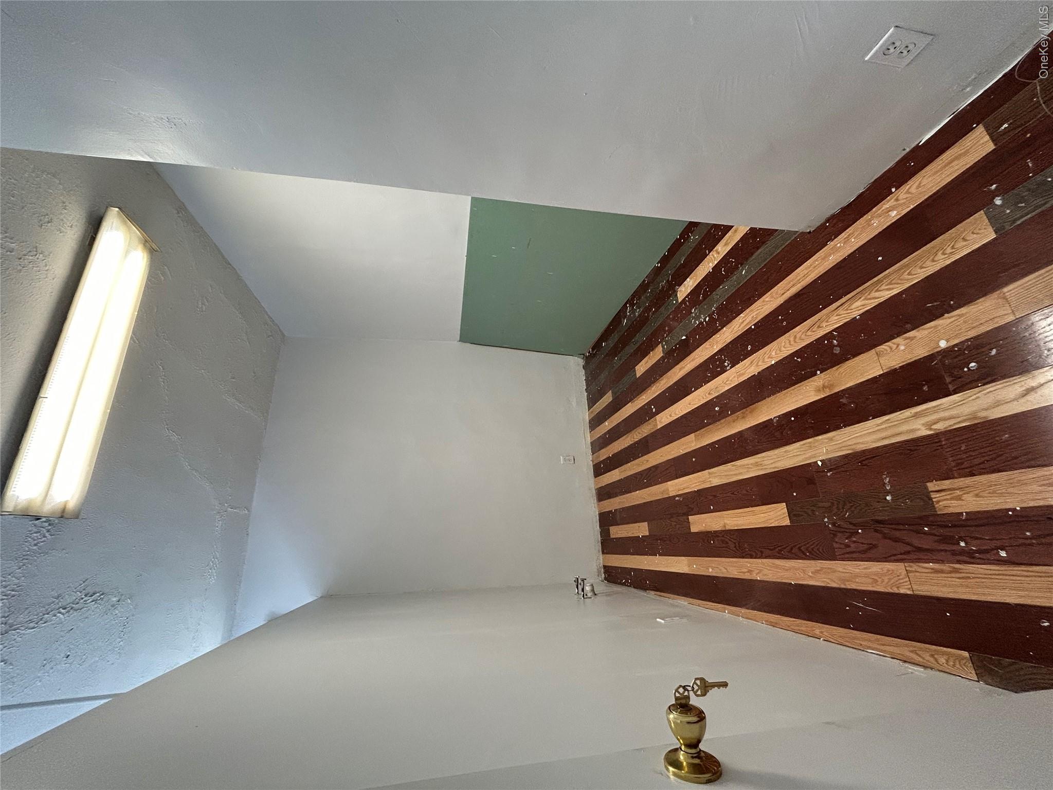 1932 Kings Highway 10 Property Photo 7