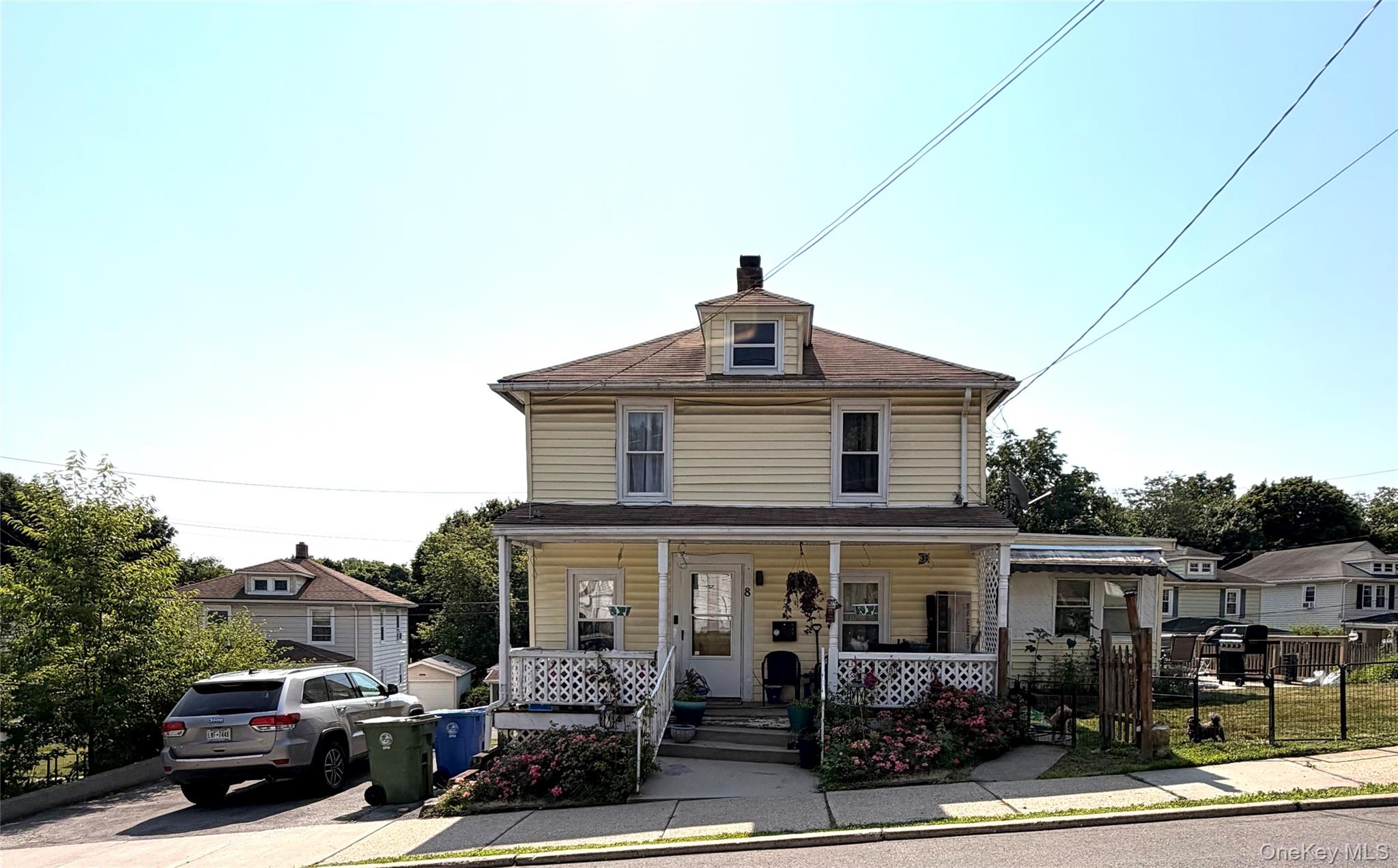 8 Forest Avenue 6 Property Photo 2