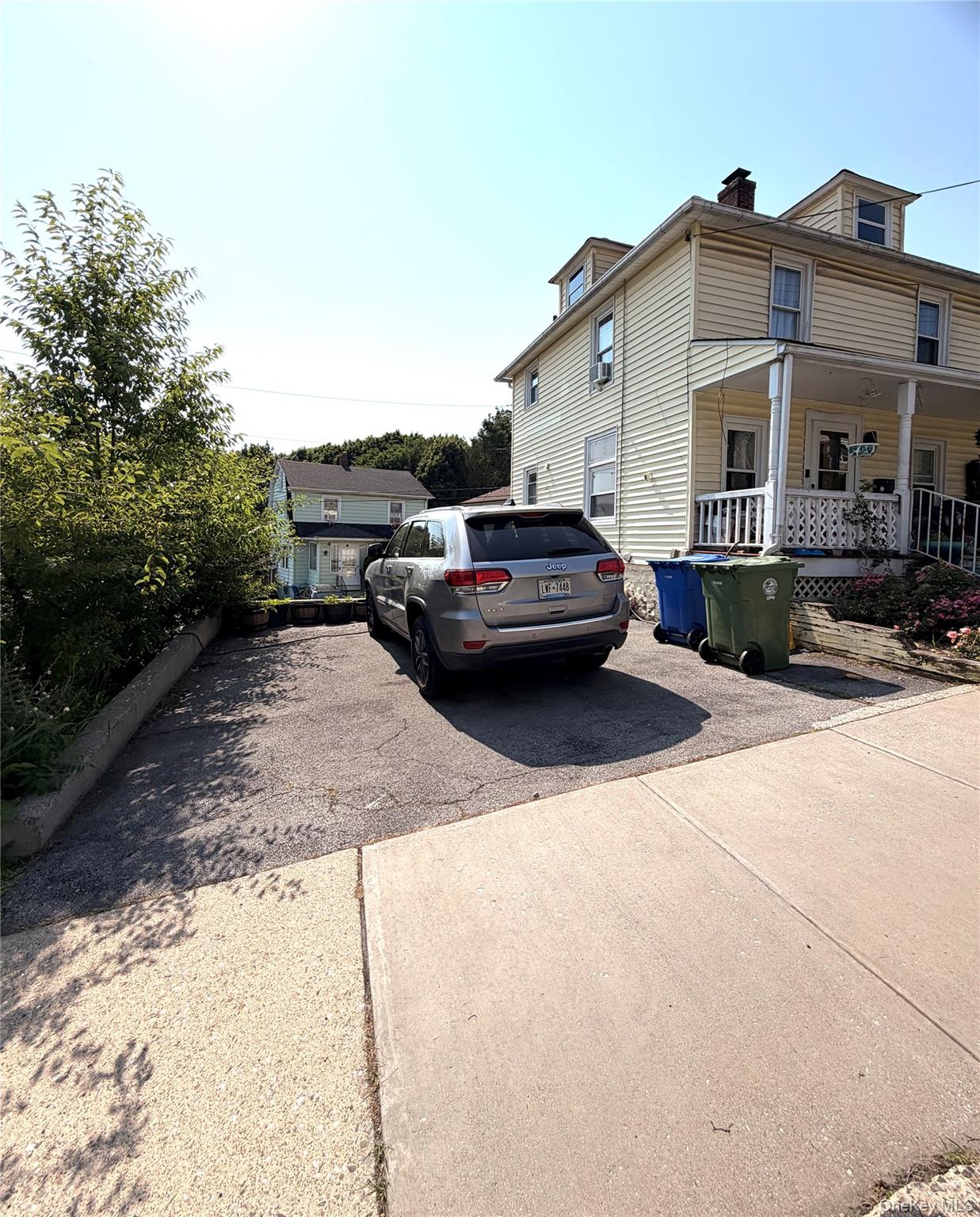 8 Forest Avenue 6 Property Photo 3