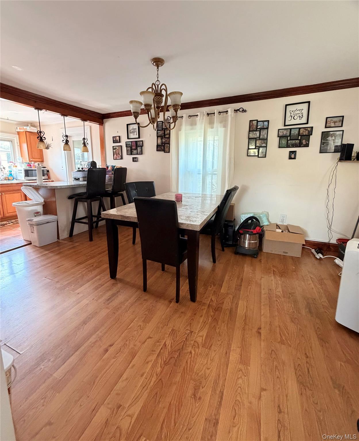 8 Forest Avenue 6 Property Photo 6