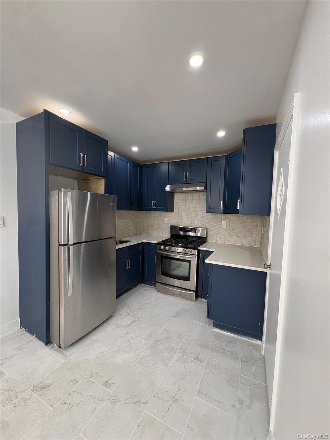 4027 Edson Avenue APT 2 Property Photo 1