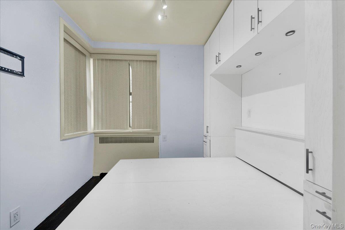 1200 Woodycrest Avenue 1h Property Photo 15