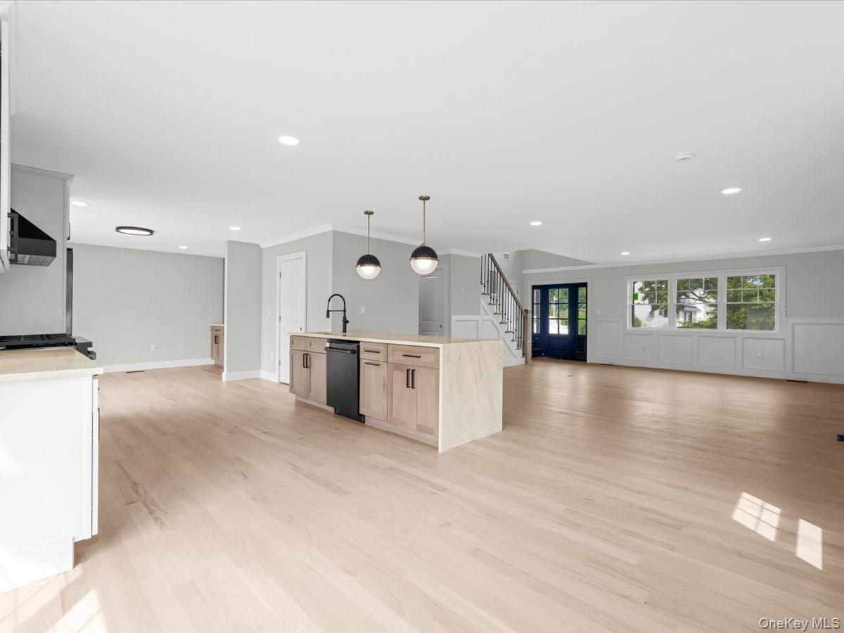 60 Westwood Road Property Photo 6