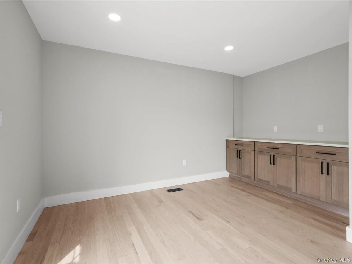 60 Westwood Road Property Photo 9