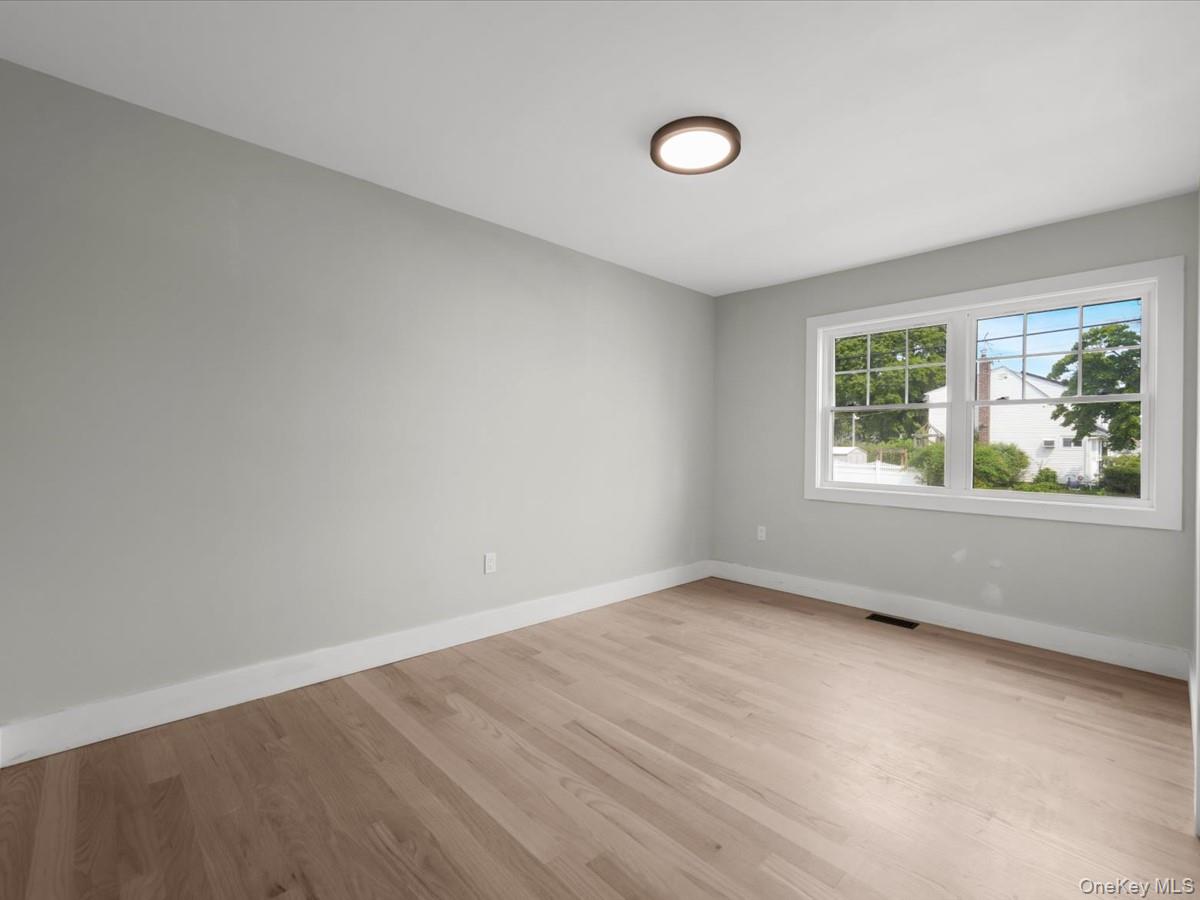 60 Westwood Road Property Photo 14