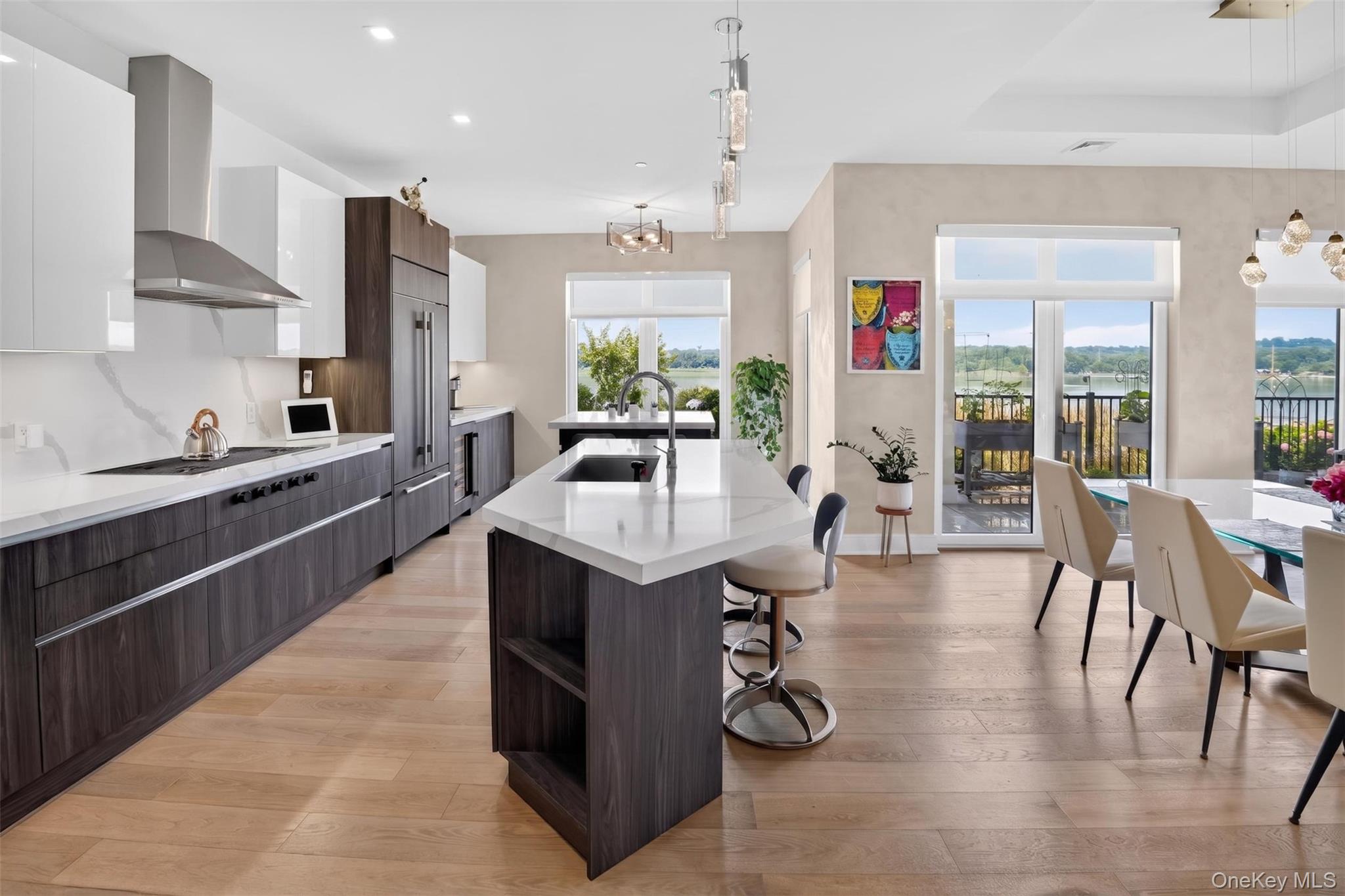 10 Shore Road 101 Property Photo 18