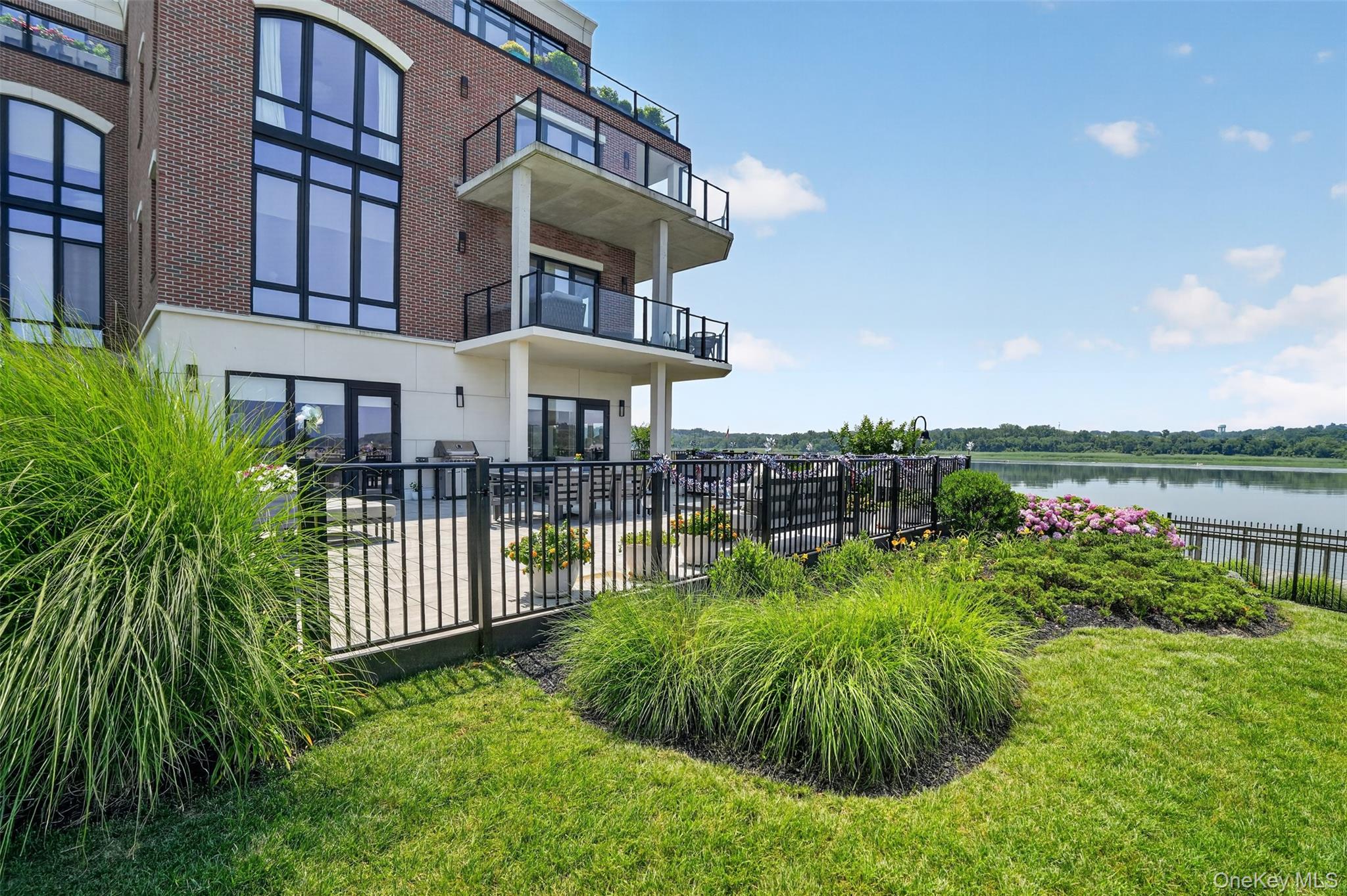 10 Shore Road 101 Property Photo 36