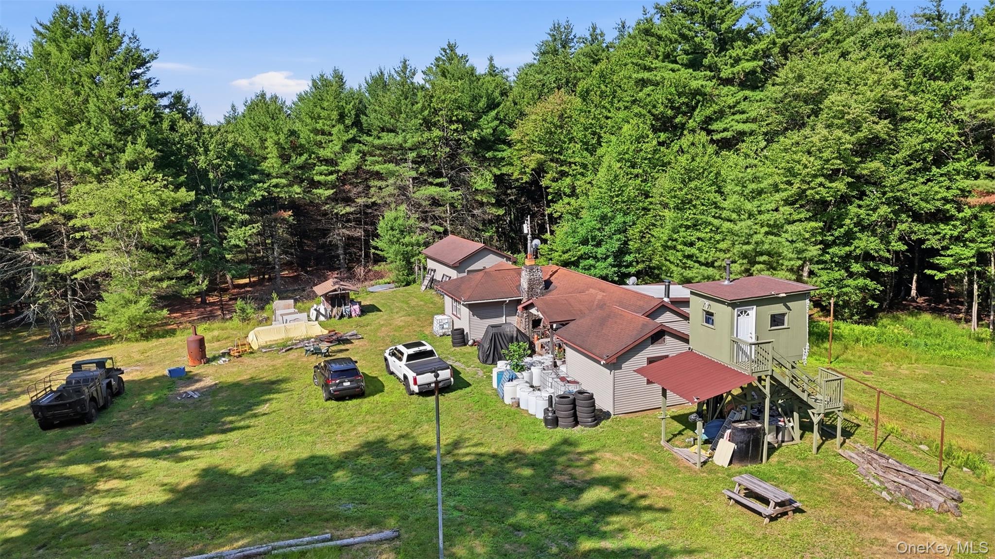 7300 State Route 52 Property Photo 9