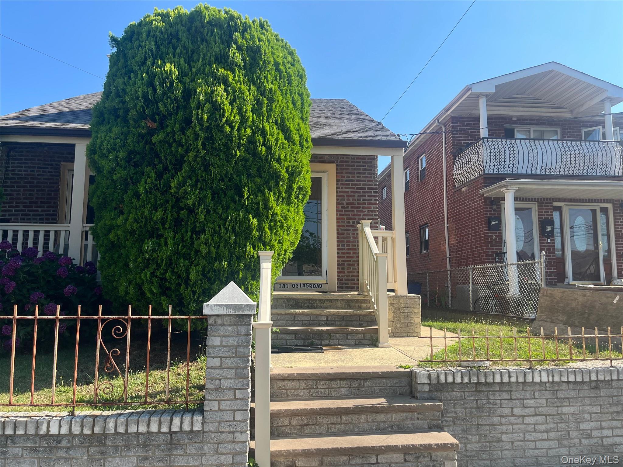 18103 145th Road Property Photo 1
