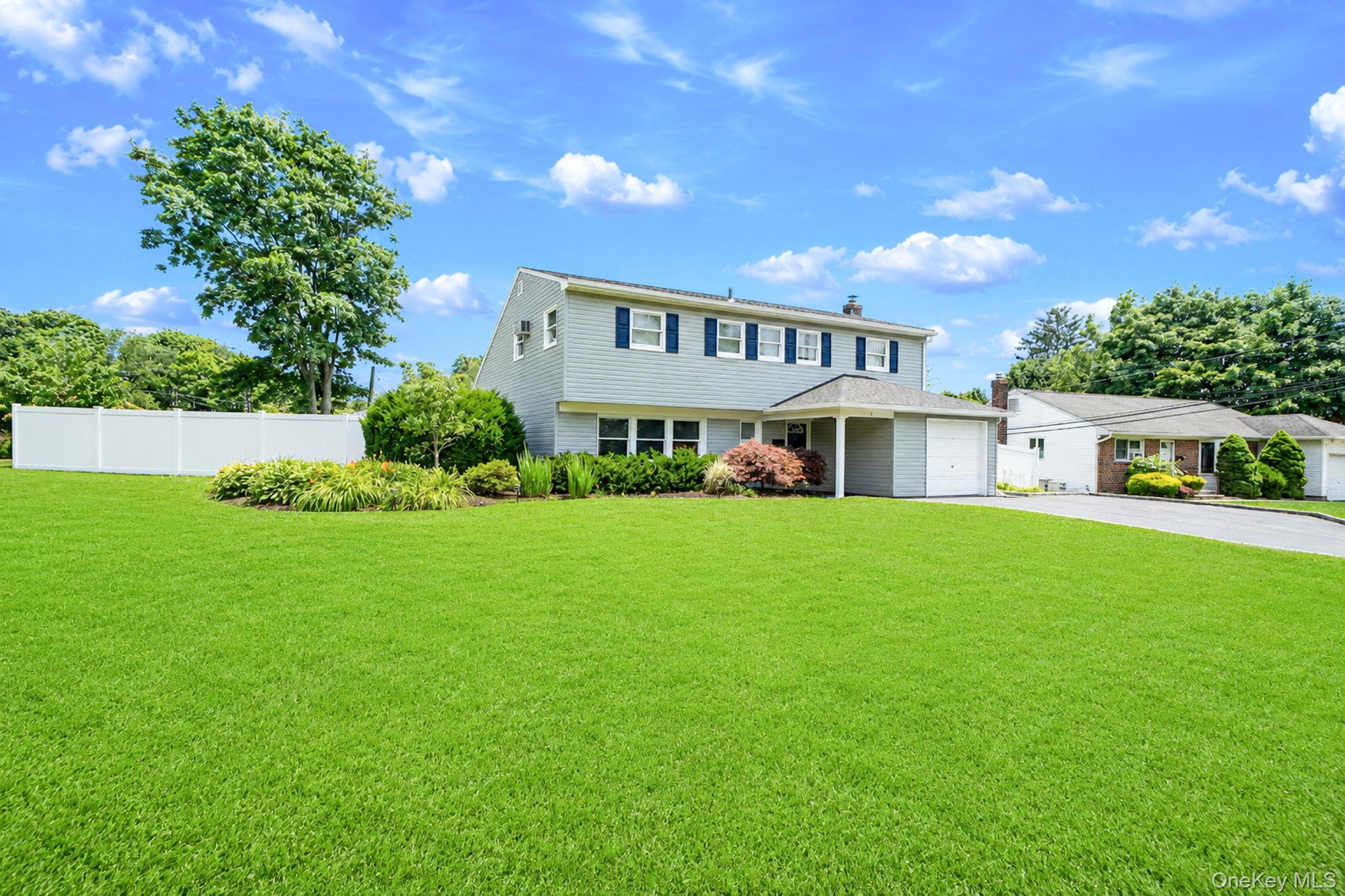 1 Blue Spruce Lane Property Photo 2