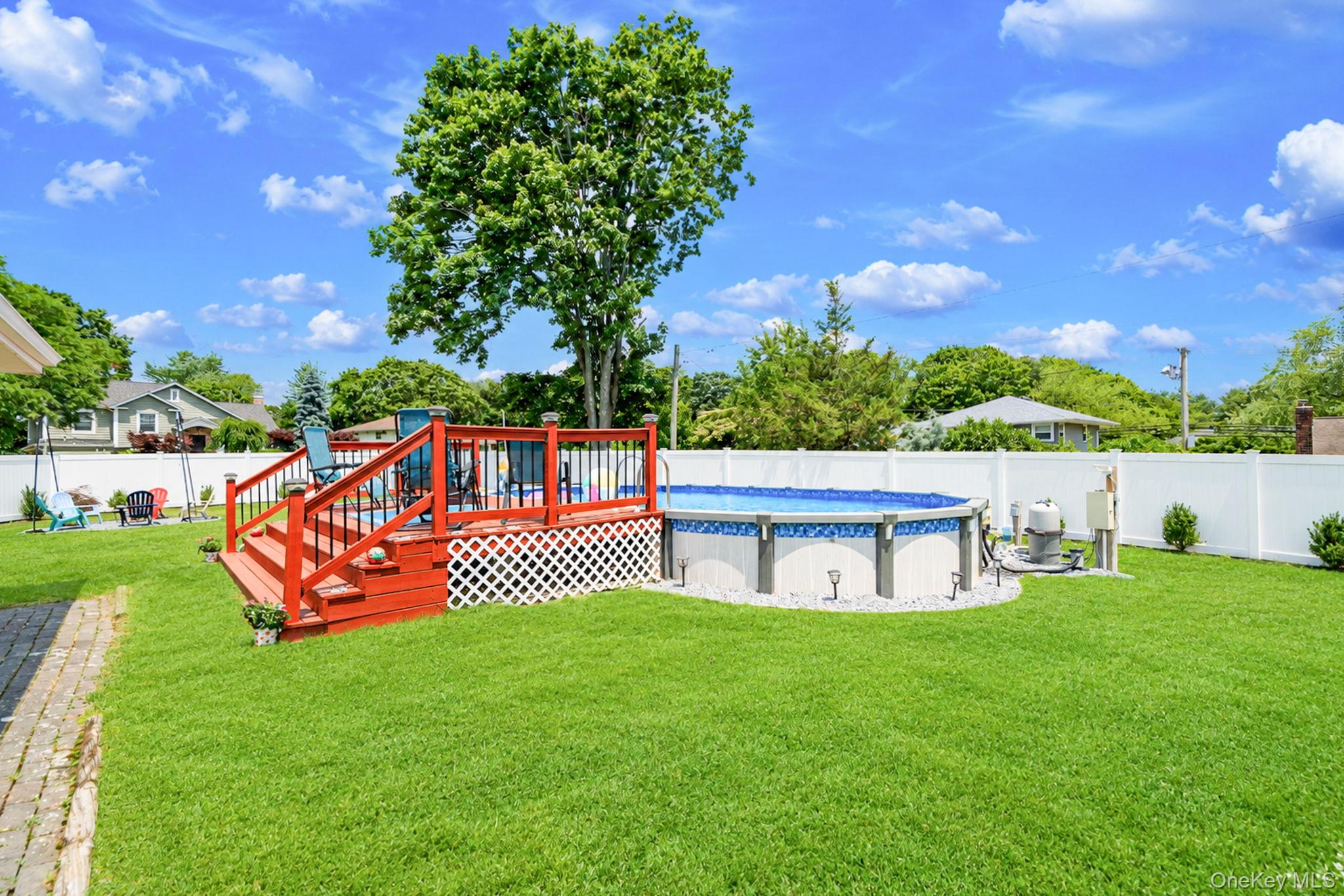 1 Blue Spruce Lane Property Photo 4