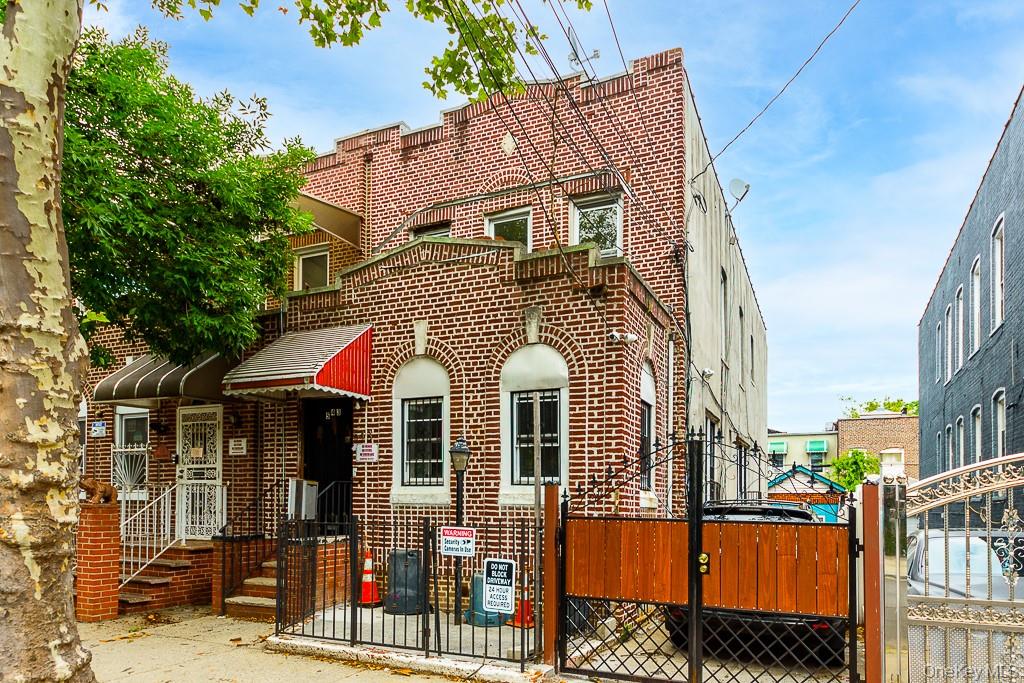 543 Miller Avenue Property Photo 1
