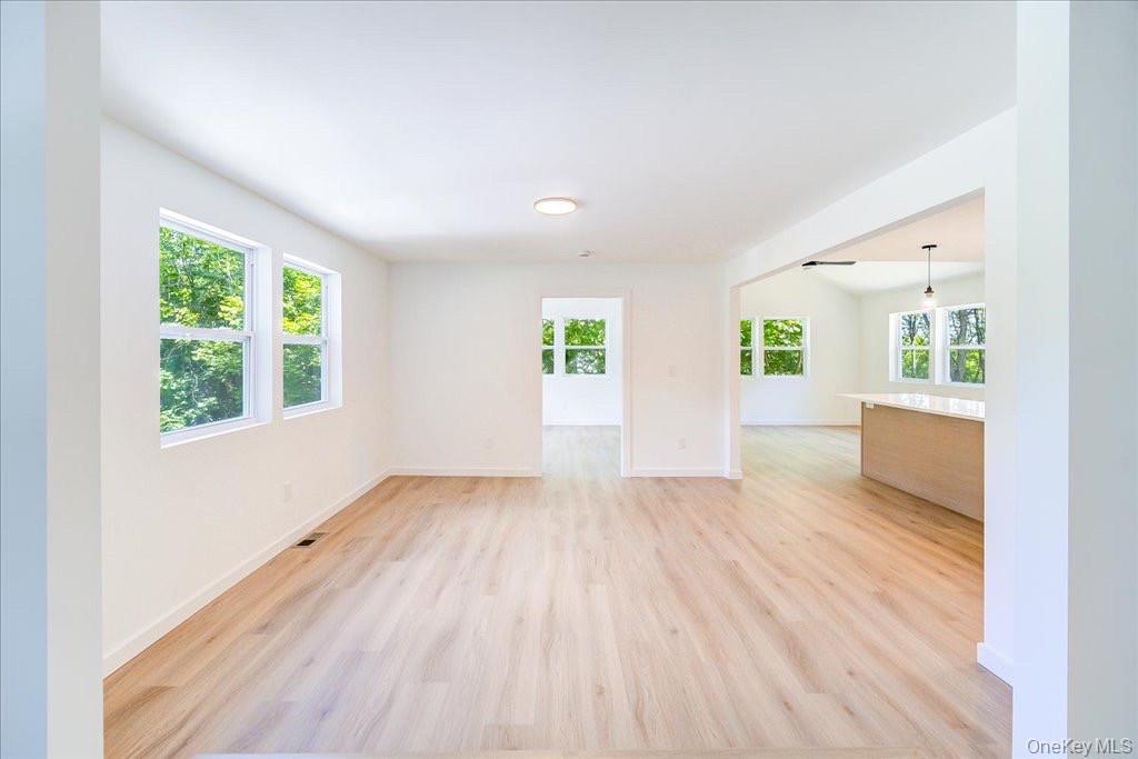 452 Vineyard Avenue Property Photo 4