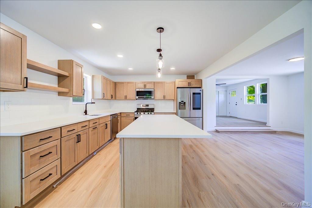 452 Vineyard Avenue Property Photo 8