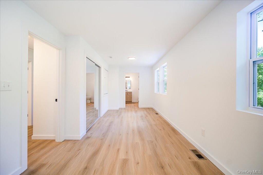 452 Vineyard Avenue Property Photo 12