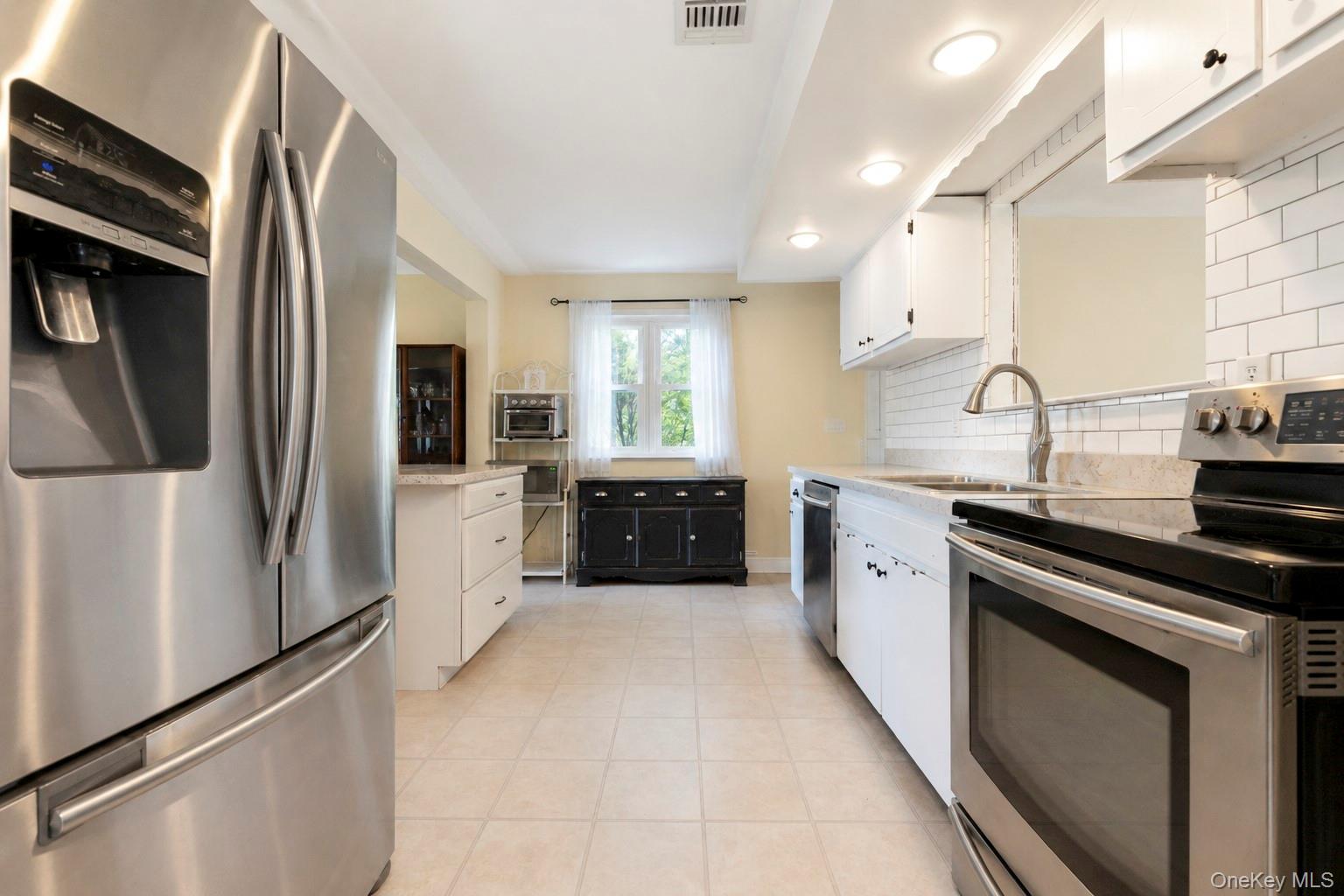 145 Sioux Street Property Photo 12