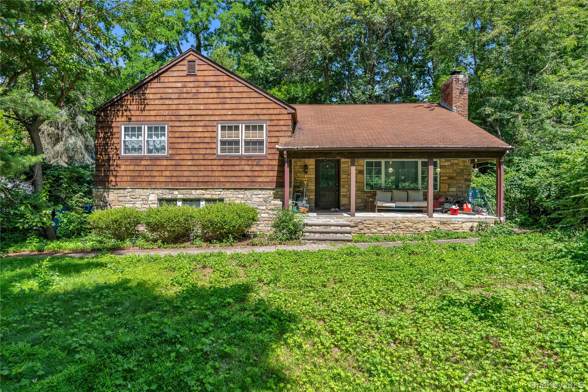 21 Laurel Avenue Property Photo 1