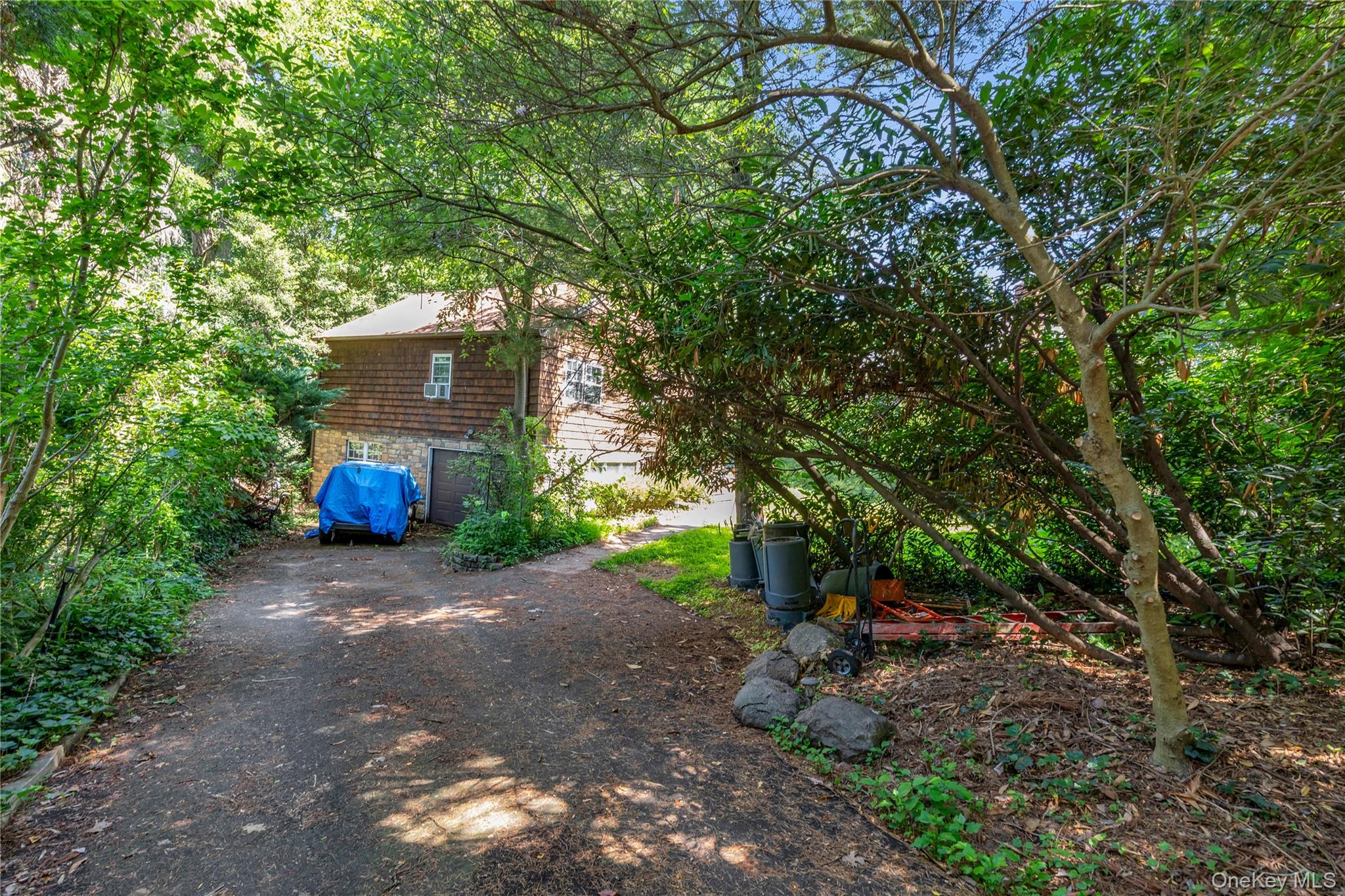 21 Laurel Avenue Property Photo 2