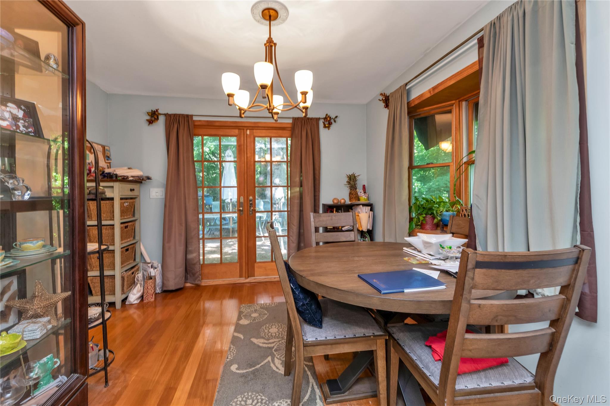 21 Laurel Avenue Property Photo 5