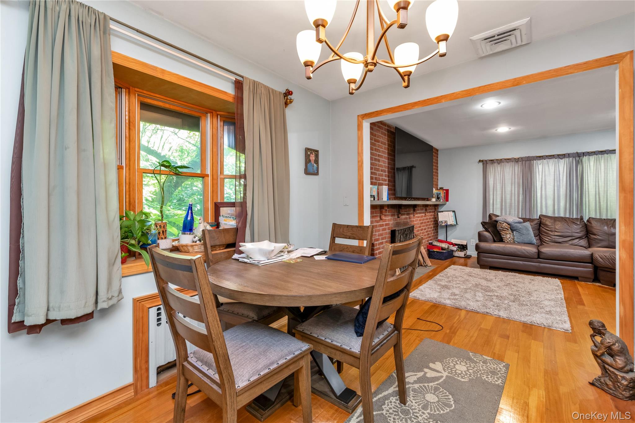 21 Laurel Avenue Property Photo 6