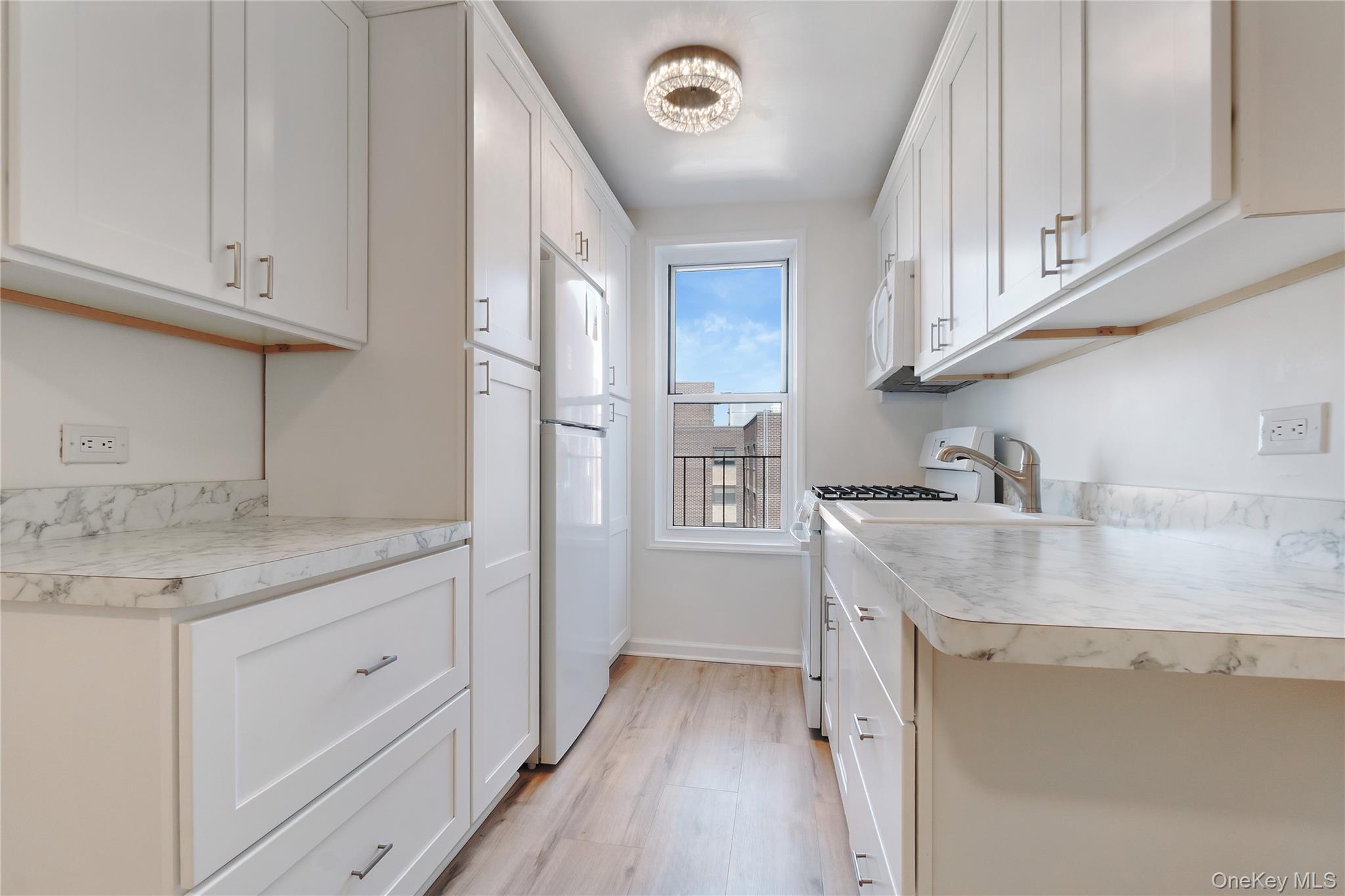 1430 Seagirt Boulevard 6h Property Photo 2