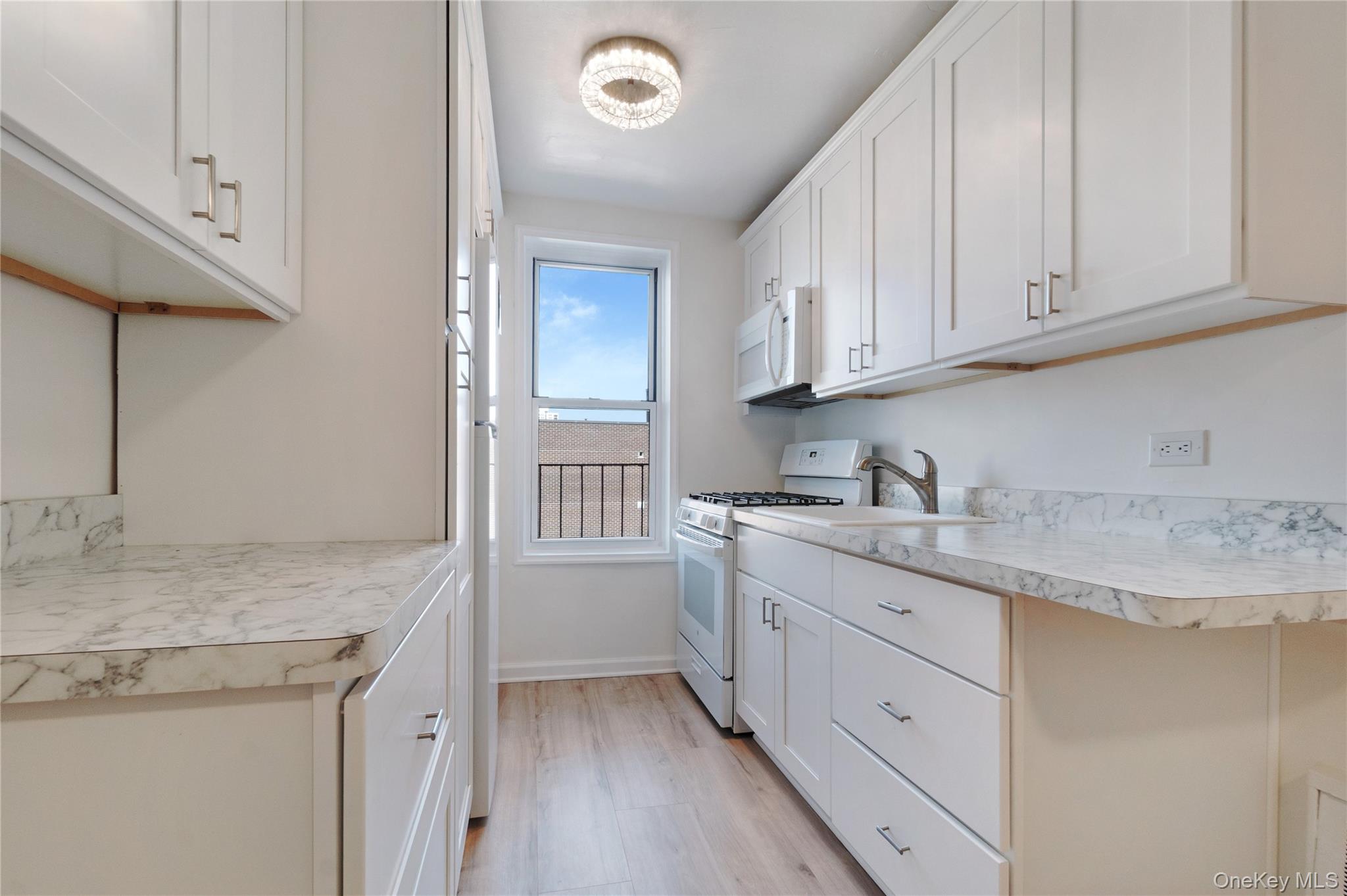 1430 Seagirt Boulevard 6h Property Photo 3