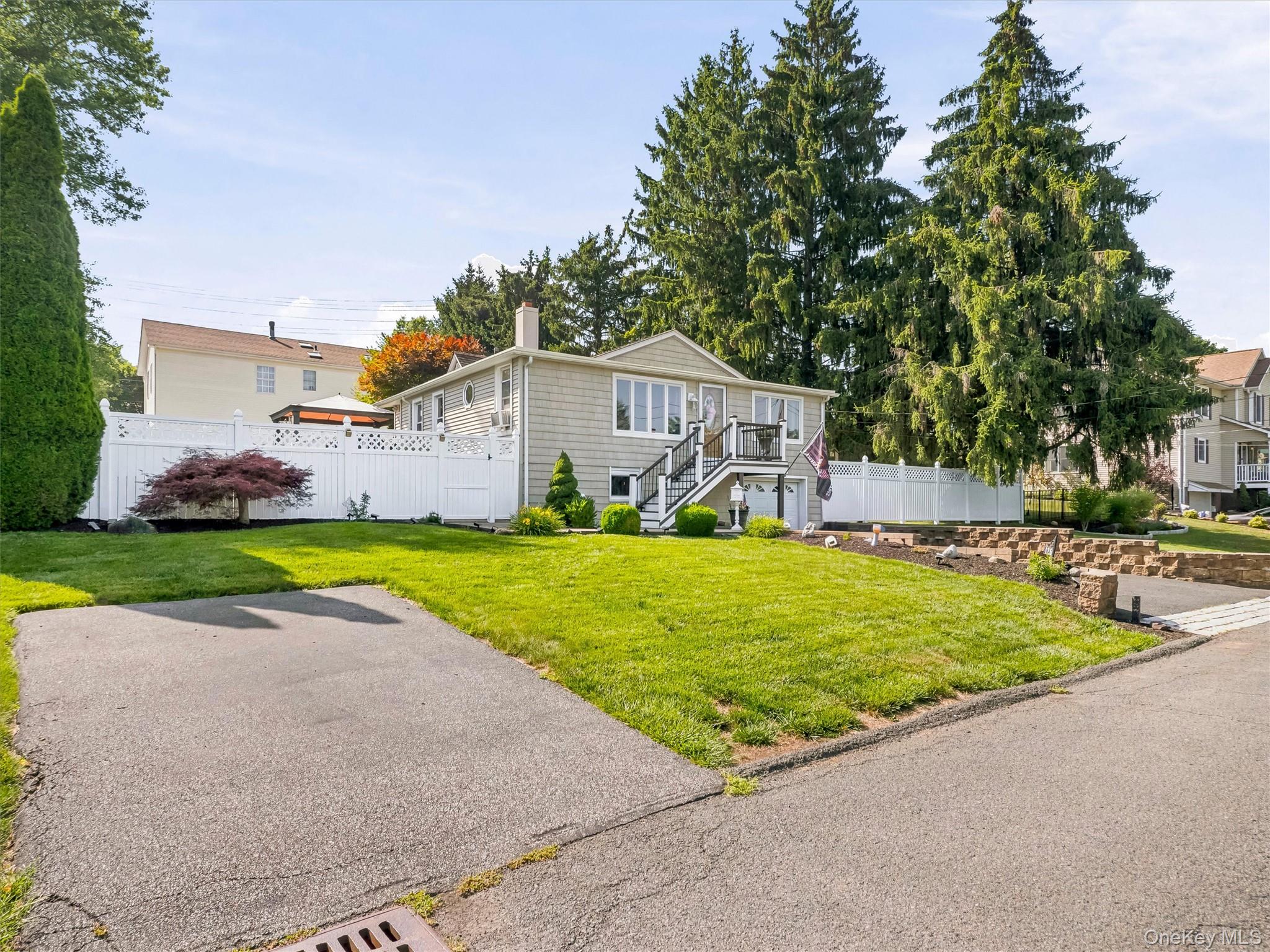 126 S Harrison Avenue Property Photo 2