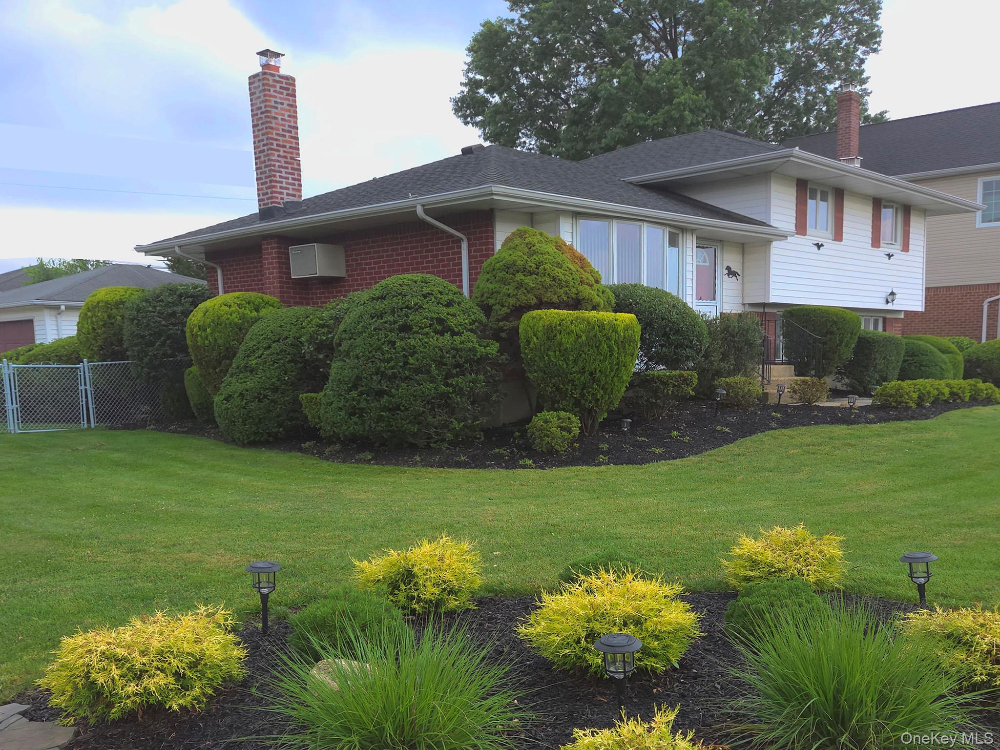 51 Eileen Avenue Property Photo 3