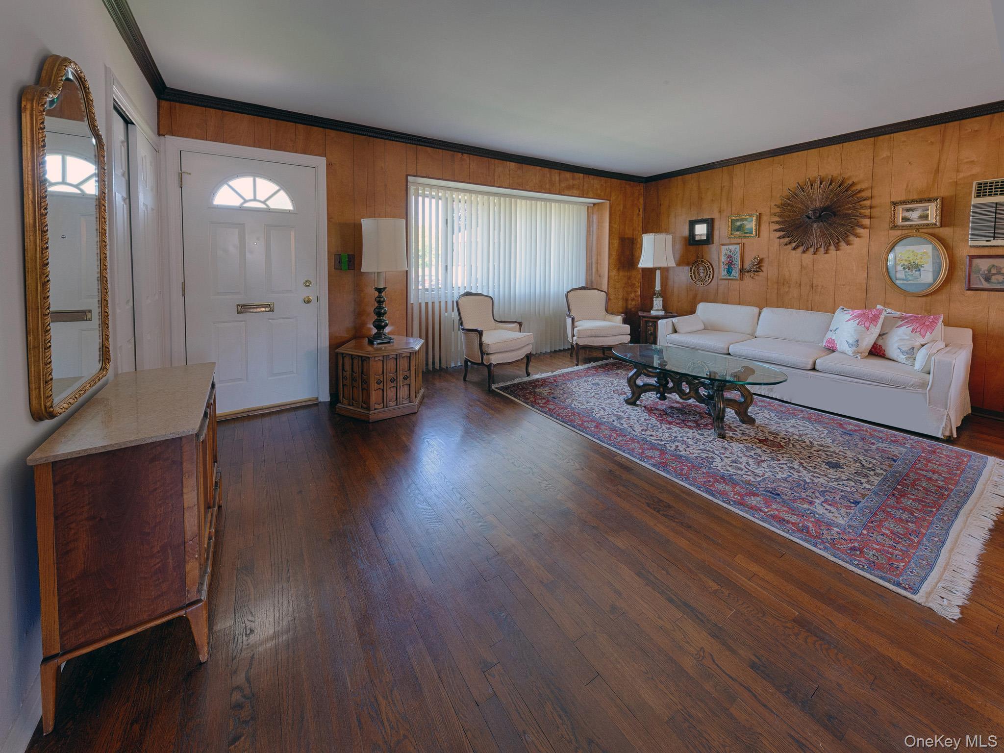 51 Eileen Avenue Property Photo 4