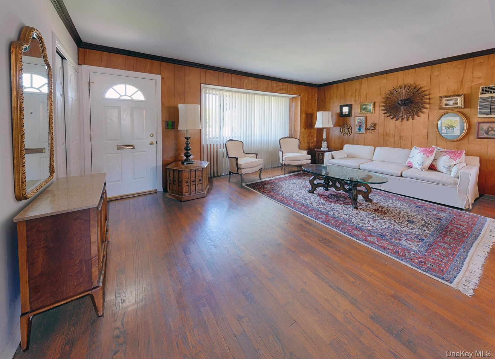 51 Eileen Avenue Property Photo 4