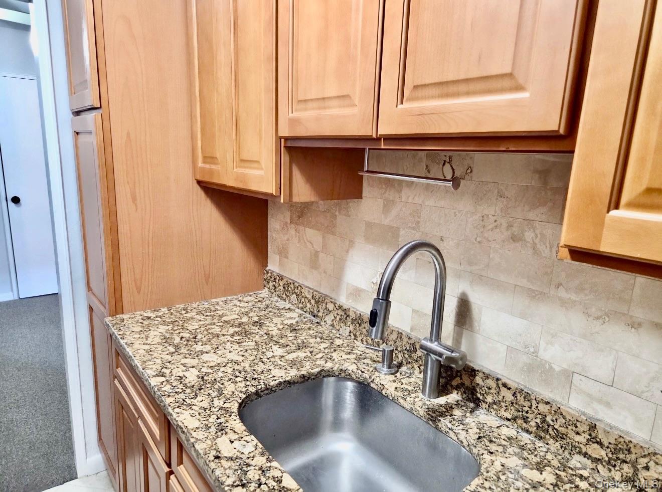 100 Lincoln Avenue 7b Property Photo 12