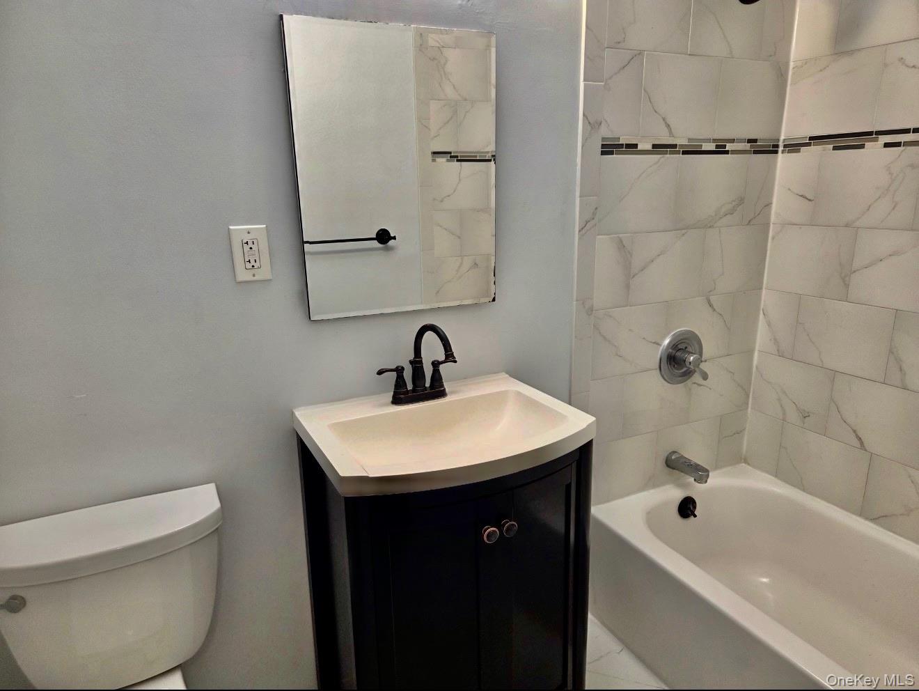 100 Lincoln Avenue 7b Property Photo 16
